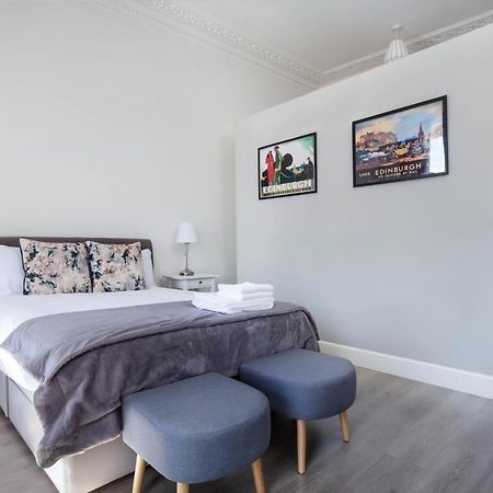 Modern Studio Apartment In Prime Central Location Единбург Екстер'єр фото